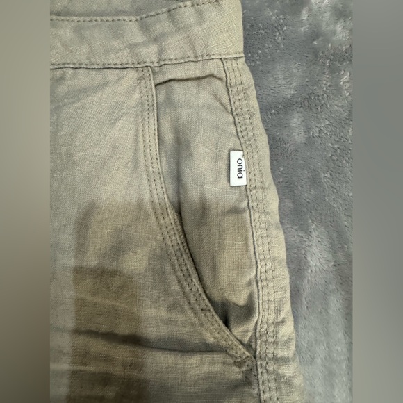 Onia Linen Shorts in Light Tan, Size 38 w/ 7” Inseam - Picture 4 of 8